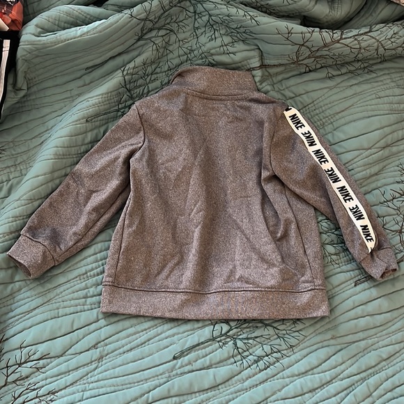 18M Nike Tracksuit - Picture 4 of 7